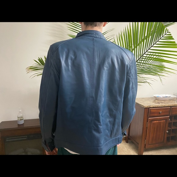 Leather Jacket - Picture 5 of 7